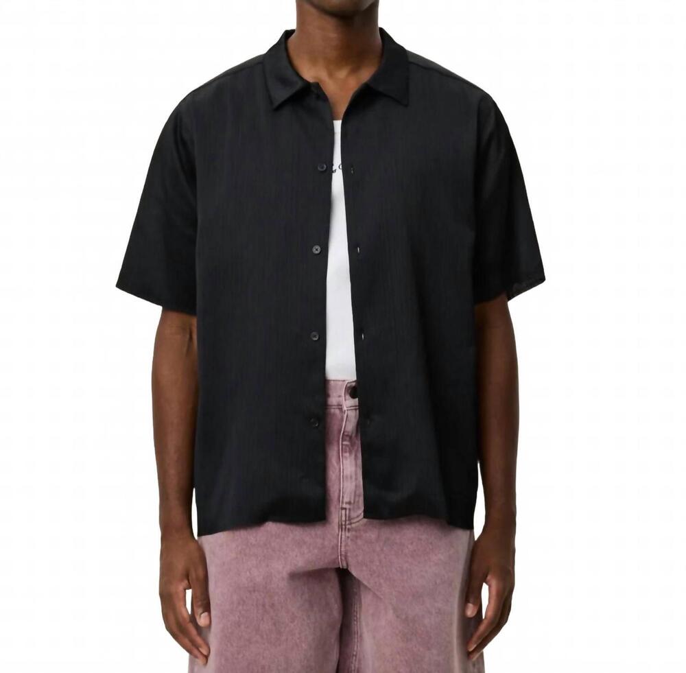 NEW LES DEUX hector plisse short sleeve shirt in black